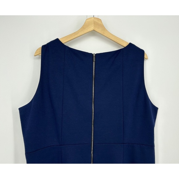 Tahari Dark Blue Jacquard Print Sleeveless Shift Dress - Picture 4 of 6